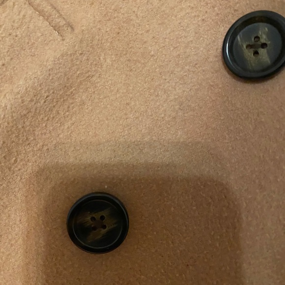 Tan coat - Picture 4 of 4